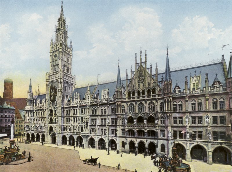 Munich: New Town Hall by Photographer German