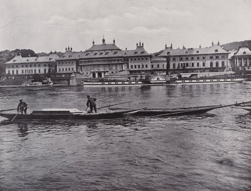 Pillnitz (b/w photo) by Photographer German