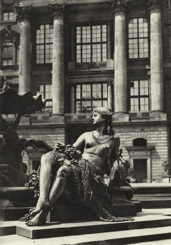 Berlin: Partie vom Schlossbrunnen; (detail) by Sasha Stone