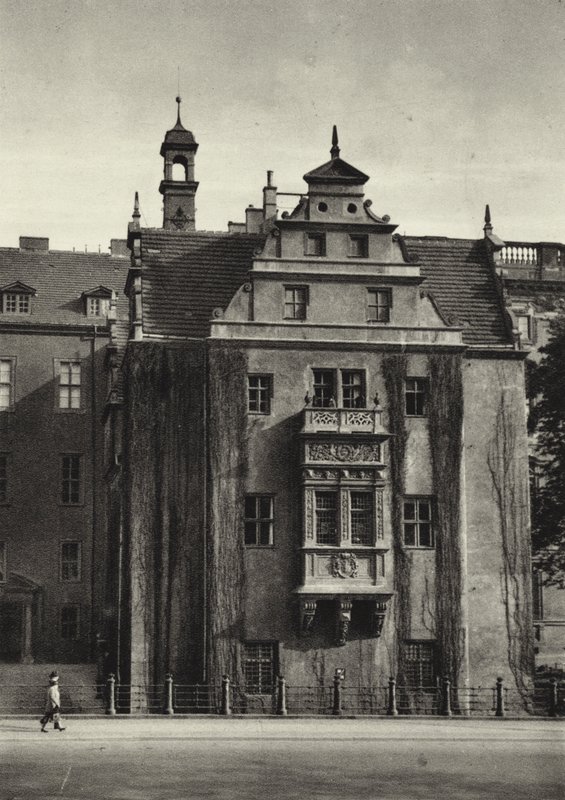 Berlin: Schloss-Apotheke by Sasha Stone