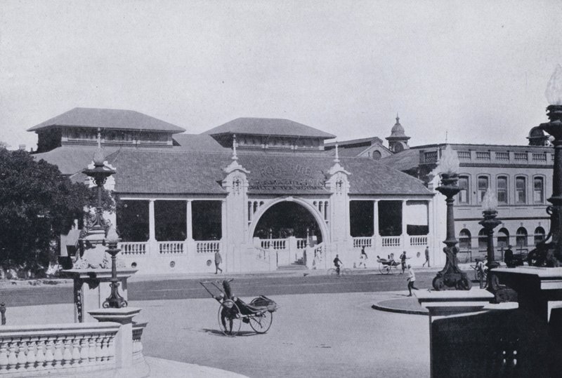 Smith Street, showing Royal Hotel, Durban by South African Photographer
