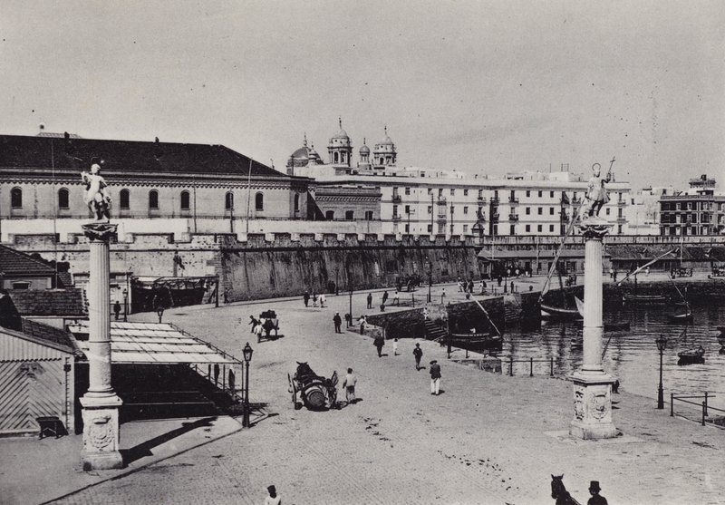 Cadiz: The Entrance by Spanish Photographer