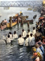 Baptism ceremony in the Cedar River in Iowa (USA) of Black members of the Church of God sect. Illustration by A. Beltrame. La Domenica del Corriere