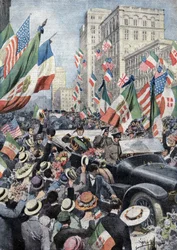 The enthusiastic welcome given by the American people to Ferdinand de Savoy, Duke of Genoa and Prince of Udine (1884 - 1963) when he arrived in Boston. Illustration by Beltrame. La Domenica del Corriere. 06/1917.