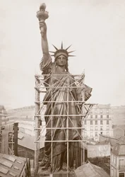 Assembling the Statue of Liberty, Paris