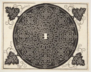 Interlaced Cord Pattern with Scalloped Shield