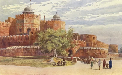 Agra Fort, outside the Delhi Gate