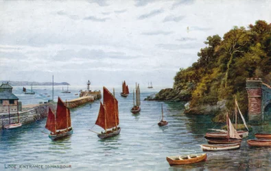 Looe, Entrance to Harbour