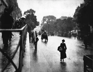 Paris, Street Scene / Photo 1911