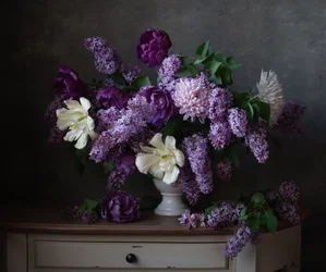Elegant Lilac Bouquet