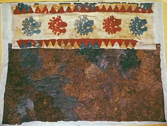 Hanging decorated with lions heads