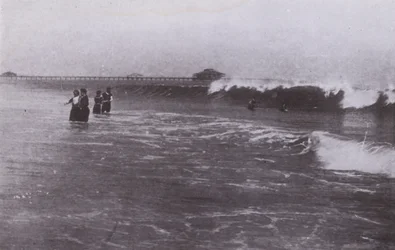 Old Orchard Beach, Maine: The Surf