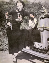 Bonnie Parker posing 