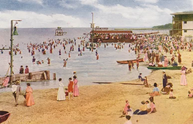 Chicago: Wilson Avenue Bathing Beach, North Shore