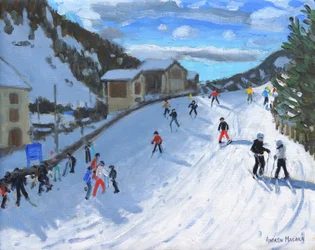 Skiing Down to Selva Val Gardena