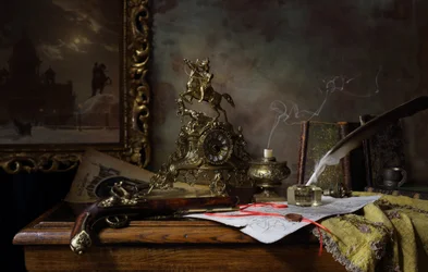 Flintlock Pistol Writing Desk