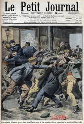 A policeman injured during antimilitarist show in Aubervilliers, frontpage of newspaper Petit Journal January 31