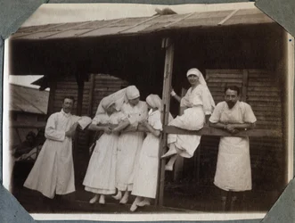 First World War 1914-1918: Nurses and Doctors in Blouse in Couville, Manche, Lower Normandy, France. Anonymous Photograph July 1917. Private Collection, Stella.