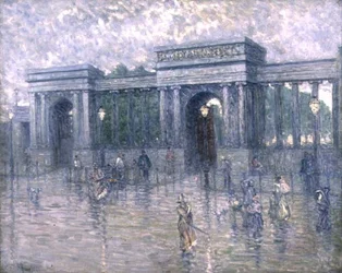 Hyde Park Gate on a Rainy Day