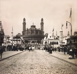 Universal Exposition of 1900 in Paris: Le Trocadero - Private collection