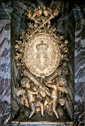 Sculpture on the landing of the Escalier de la Reine celebrating symbolically the marriage of Louis XIV and Marie-Therese of Austria