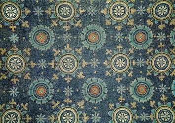 Detail of the floral decoration from the vault