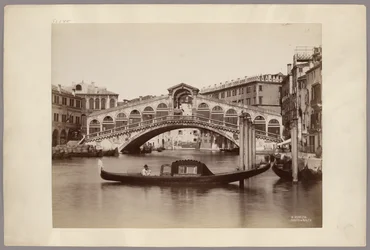 Venice: Rialto Bridge