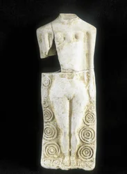 Woman with three breasts (Statuette made by the Celtic potter Rextuguenos)
