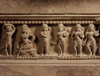 Detail (Tra Kieu Pedestal)