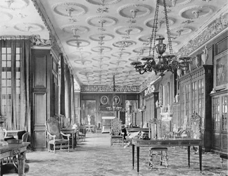 The Long Gallery