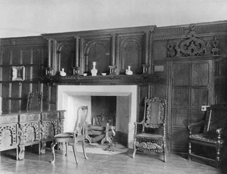The Oak Room