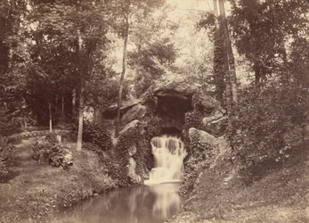Grotto, Mare aux Biches, Bois de Boulogne
