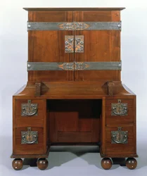 Cabinet - front closed, 1898