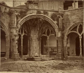 [Cloister of Silence, Monastery of Santa Cruz de Coimbra]