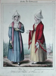 Summer costumes for ladies in the 