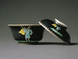 A sugarbowl and cover, Qianlong Period (1736-95) c.1740