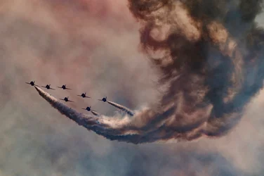 Dynamic Jet Formation