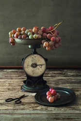 Rustic Grapes on Scale