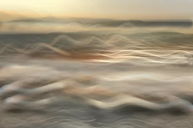Serene Ocean Flow