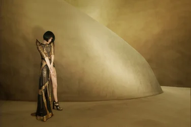 Elegant Desert Fashion