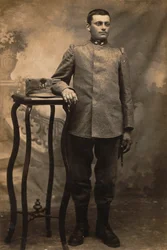 Album "The Royal Army (World War I)": soldier of the 34th Infantry Regiment in field uniform
