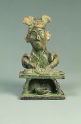 Figure of a Fishmonger, Tomb Artefact, Eastern Han Dynasty
