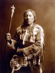 Running Rabbit (Aatsista-Mahkan 1833-1911), Blackfeet Indian, c. 1900, photo by Edward S. Curtis