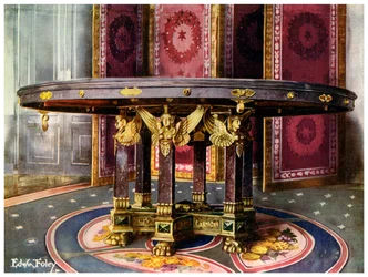 Circular Table and Folding Screen