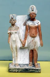 Statuette of Amenophis IV (Akhenaten) and Nefertiti from Tell el-Amarna (Amarna Period, New Kingdom)