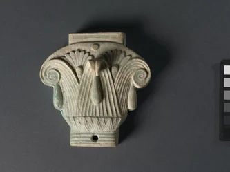 Box (Pyxis) in the Form of a Composite Capital
