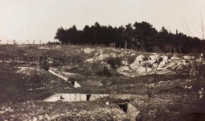 Album of the First World War in Friuli-Venezia Giulia: trenches on the hills of Medea