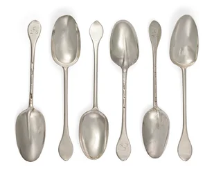 Set of six Queen Anne provincial wavy-end or dog-nose table spoons, with rat-tail bowls, Newcastle