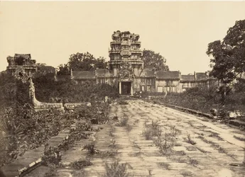 Grande Pagode Porte Ouest de la 1ère enceinte, 1866