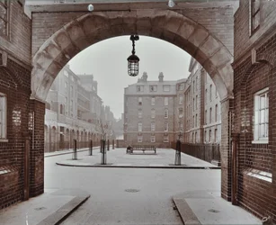 Bourne Estate: Kirkeby Buildings, London
